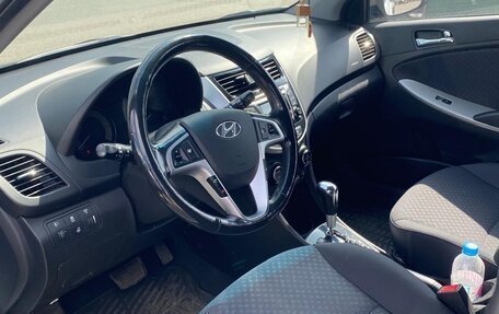 Hyundai Solaris II рестайлинг, 2013 год, 760 000 рублей, 2 фотография