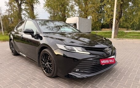 Toyota Camry, 2018 год, 2 100 000 рублей, 3 фотография