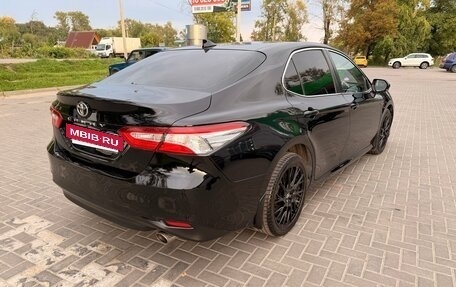 Toyota Camry, 2018 год, 2 100 000 рублей, 12 фотография