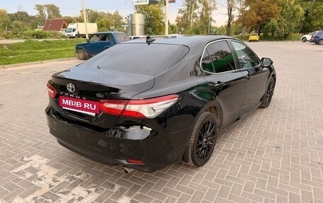 Toyota Camry, 2018 год, 2 100 000 рублей, 7 фотография