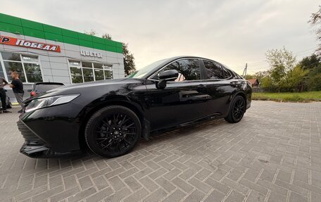 Toyota Camry, 2018 год, 2 100 000 рублей, 16 фотография