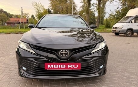 Toyota Camry, 2018 год, 2 100 000 рублей, 27 фотография