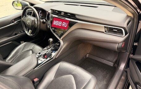 Toyota Camry, 2018 год, 2 100 000 рублей, 24 фотография