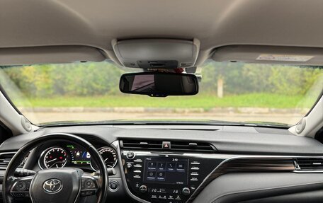 Toyota Camry, 2018 год, 2 850 000 рублей, 9 фотография