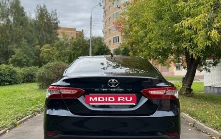 Toyota Camry, 2018 год, 2 850 000 рублей, 6 фотография