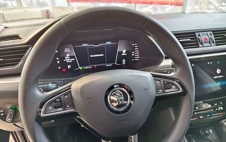 Skoda Superb III рестайлинг, 2023 год, 1 850 030 рублей, 9 фотография