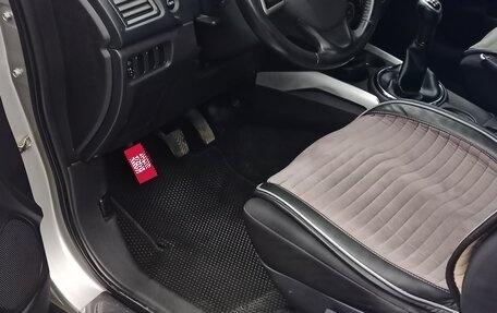Mitsubishi ASX I рестайлинг, 2013 год, 1 000 000 рублей, 14 фотография