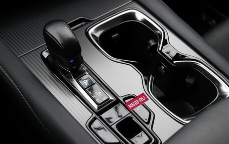 Lexus RX IV рестайлинг, 2023 год, 9 990 000 рублей, 16 фотография