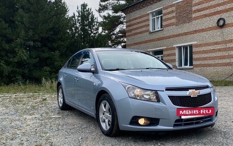Chevrolet Cruze II, 2012 год, 695 000 рублей, 2 фотография