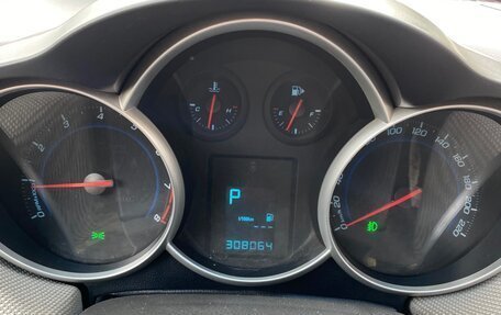 Chevrolet Cruze II, 2012 год, 695 000 рублей, 10 фотография