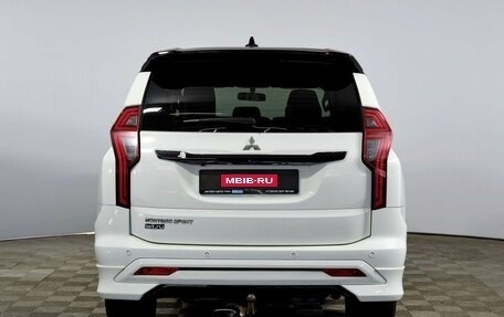 Mitsubishi Montero Sport, 2022 год, 3 498 000 рублей, 6 фотография
