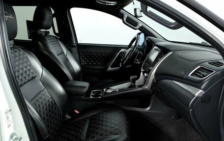 Mitsubishi Montero Sport, 2022 год, 3 498 000 рублей, 22 фотография