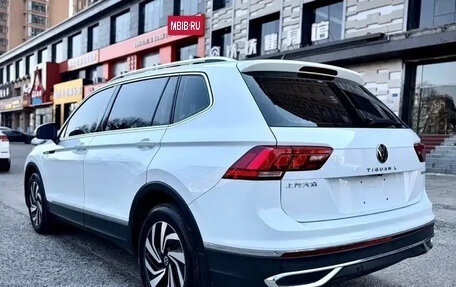 Volkswagen Tiguan II, 2023 год, 2 530 700 рублей, 6 фотография