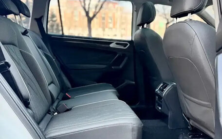 Volkswagen Tiguan II, 2023 год, 2 530 700 рублей, 15 фотография