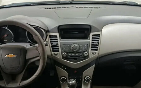 Chevrolet Cruze II, 2011 год, 645 000 рублей, 8 фотография