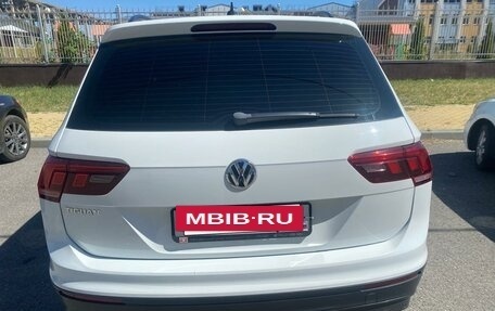 Volkswagen Tiguan II, 2019 год, 1 950 000 рублей, 2 фотография