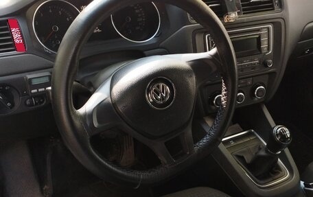 Volkswagen Jetta VI, 2015 год, 800 000 рублей, 3 фотография