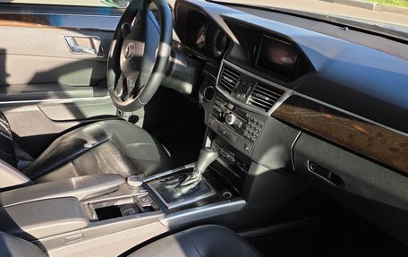 Mercedes-Benz E-Класс, 2009 год, 1 250 000 рублей, 8 фотография