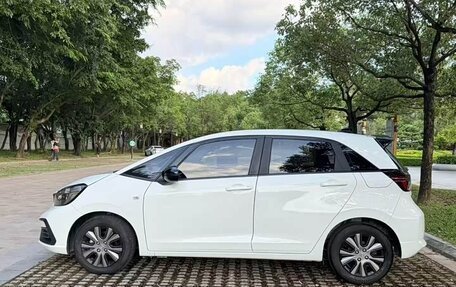 Honda Fit, 2022 год, 1 059 000 рублей, 3 фотография
