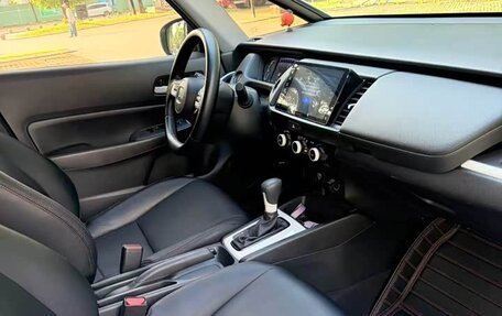Honda Fit, 2022 год, 1 059 000 рублей, 8 фотография