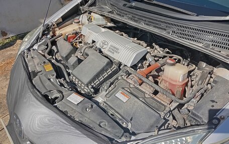 Toyota Prius, 2014 год, 1 020 000 рублей, 3 фотография