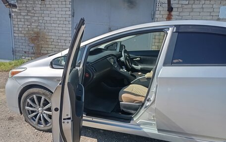 Toyota Prius, 2014 год, 1 020 000 рублей, 20 фотография