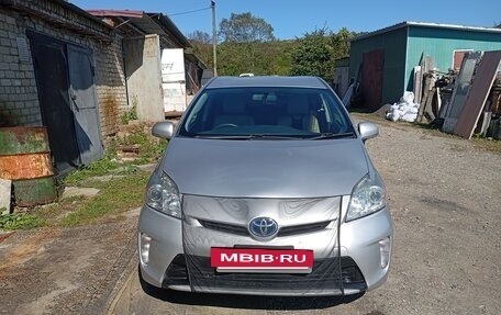 Toyota Prius, 2014 год, 1 020 000 рублей, 17 фотография