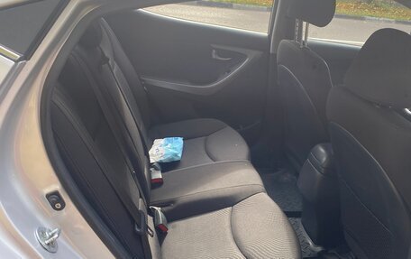 Hyundai Elantra V, 2015 год, 780 000 рублей, 11 фотография