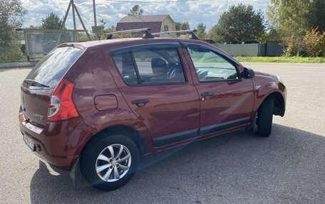 Renault Sandero I, 2013 год, 550 000 рублей, 11 фотография