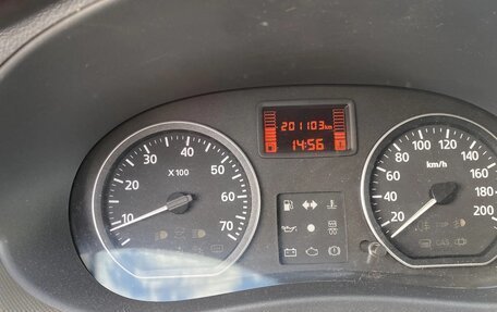 Renault Sandero I, 2013 год, 550 000 рублей, 16 фотография