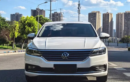 Volkswagen Lavida, 2022 год, 1 270 700 рублей, 2 фотография