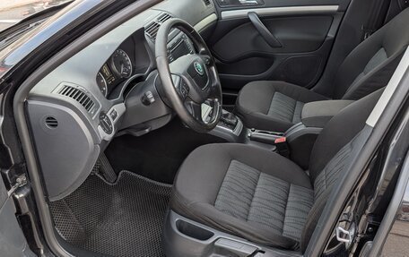 Skoda Octavia, 2011 год, 680 000 рублей, 10 фотография