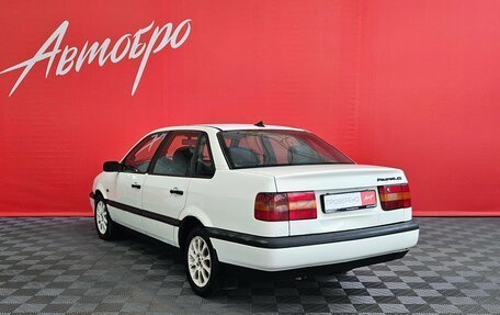Volkswagen Passat B4, 1995 год, 229 000 рублей, 3 фотография
