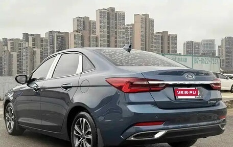 Ford Escort, 2021 год, 1 140 000 рублей, 5 фотография