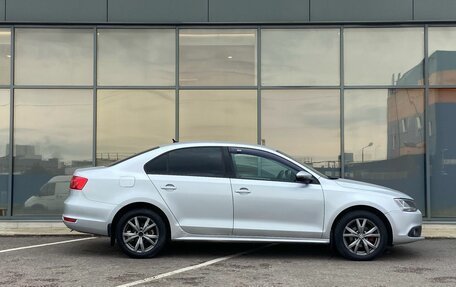 Volkswagen Jetta VI, 2012 год, 599 000 рублей, 3 фотография