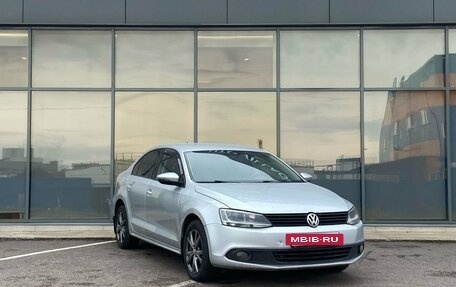 Volkswagen Jetta VI, 2012 год, 599 000 рублей, 2 фотография