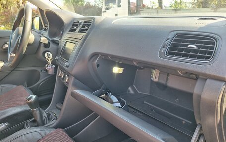 Volkswagen Polo VI (EU Market), 2013 год, 850 000 рублей, 15 фотография
