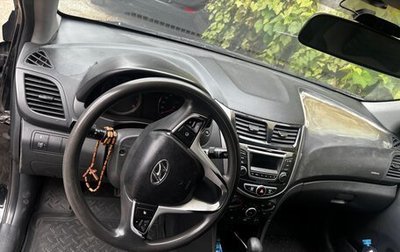 Hyundai Solaris II рестайлинг, 2012 год, 730 000 рублей, 1 фотография