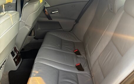 BMW 5 серия, 2004 год, 950 000 рублей, 5 фотография