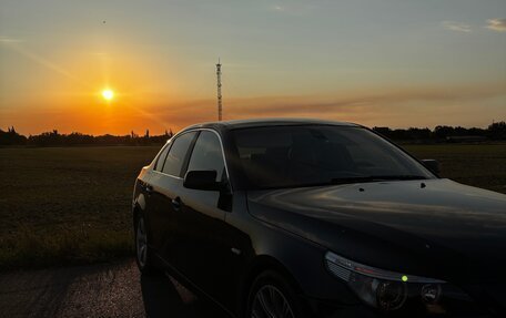 BMW 5 серия, 2004 год, 950 000 рублей, 3 фотография