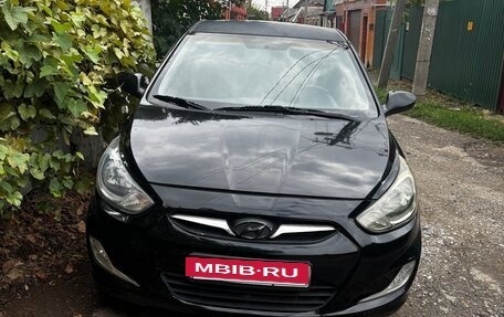 Hyundai Solaris II рестайлинг, 2012 год, 730 000 рублей, 4 фотография