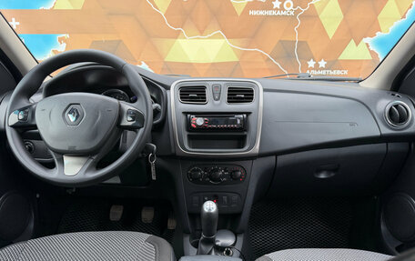 Renault Sandero II рестайлинг, 2014 год, 689 000 рублей, 23 фотография