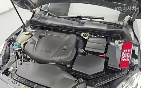 Volvo V40 II рестайлинг, 2018 год, 1 230 000 рублей, 4 фотография