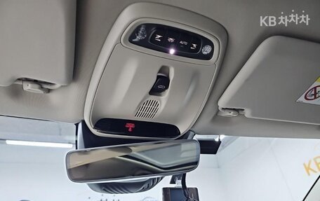 Volvo V40 II рестайлинг, 2018 год, 1 230 000 рублей, 15 фотография