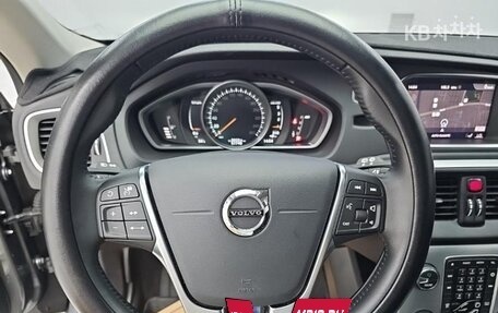 Volvo V40 II рестайлинг, 2018 год, 1 230 000 рублей, 8 фотография