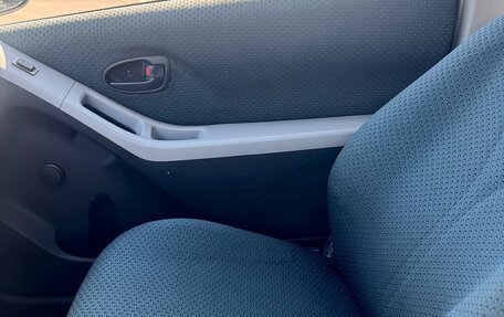 Toyota Yaris III рестайлинг, 2007 год, 420 000 рублей, 12 фотография
