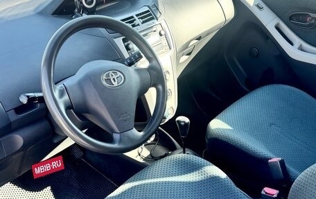 Toyota Yaris III рестайлинг, 2007 год, 420 000 рублей, 9 фотография