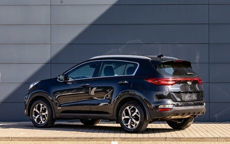 KIA Sportage IV рестайлинг, 2019 год, 1 895 000 рублей, 4 фотография