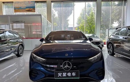 Mercedes-Benz EQE, 2022 год, 4 980 017 рублей, 2 фотография