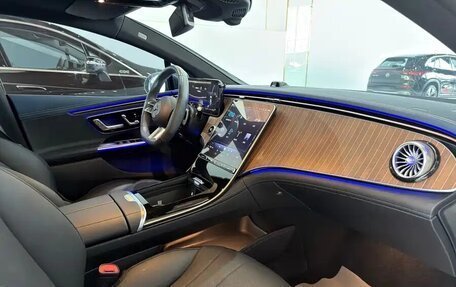 Mercedes-Benz EQE, 2022 год, 4 980 017 рублей, 7 фотография